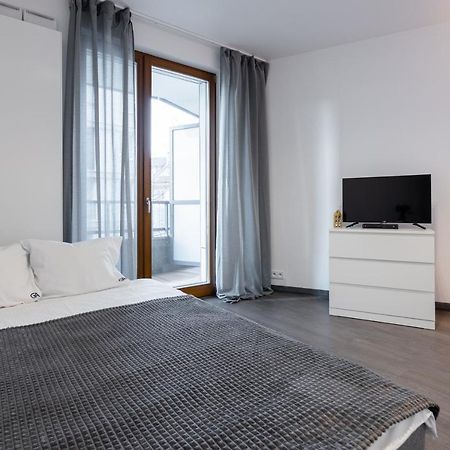 Golden Apartments Warsaw - Bright And Modern Apartments -Premium Building In Top Location- Solidarnosci Екстер'єр фото
